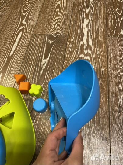 Сортер с полкой для игрушек в ванную