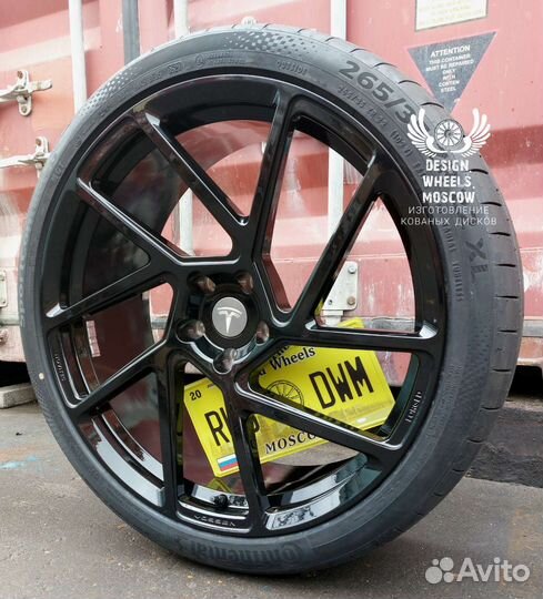 Кованые диски R22 на Tesla Model X