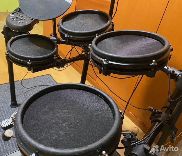 Alesis Nitro Mesh Kit электронная ударная установк