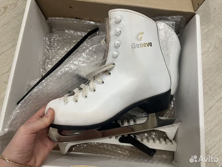 Коньки фигурные профессиональные женские 8 2/3