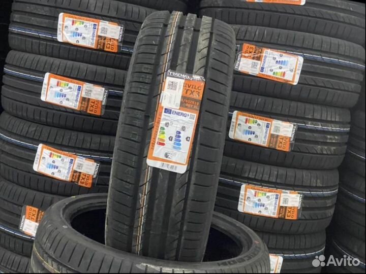 Tracmax X-Privilo TX3 245/40 R19 98Y
