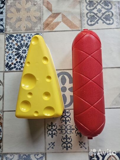 Контейнеры для сыра и колбасы