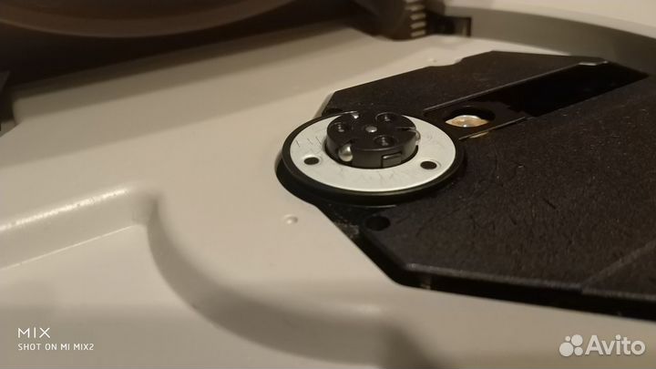 Шпиндель / держатель диска PS1 пс1 Ps one