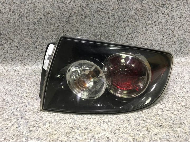 Фонарь правый Mazda 3 BK 2007