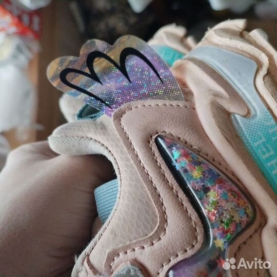 Кроссовки для девочки