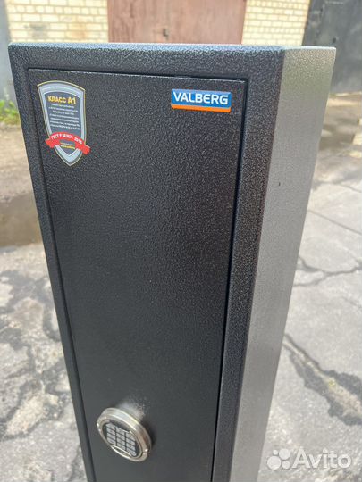 Оружейный сейф valberg арсенал 148 T EL