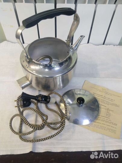 Чайник электрический новый
