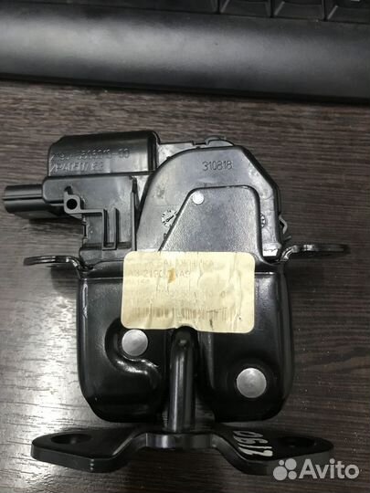 Замок крышки багажника LADA x-ray