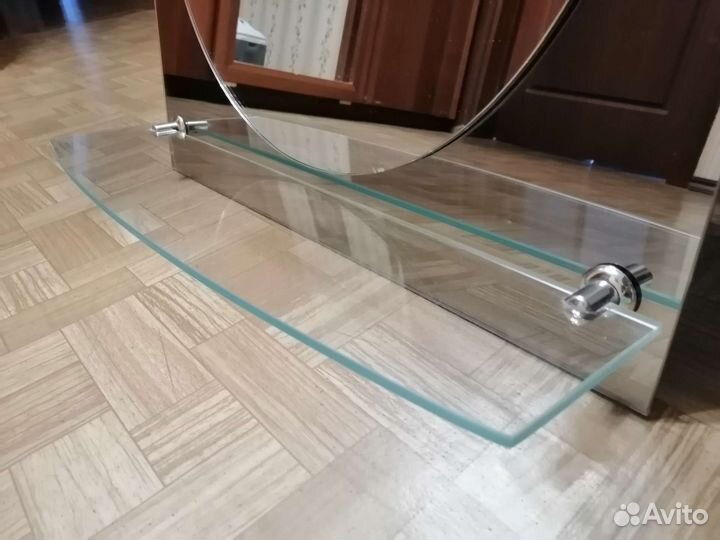 Зеркало с полочкой для ванной