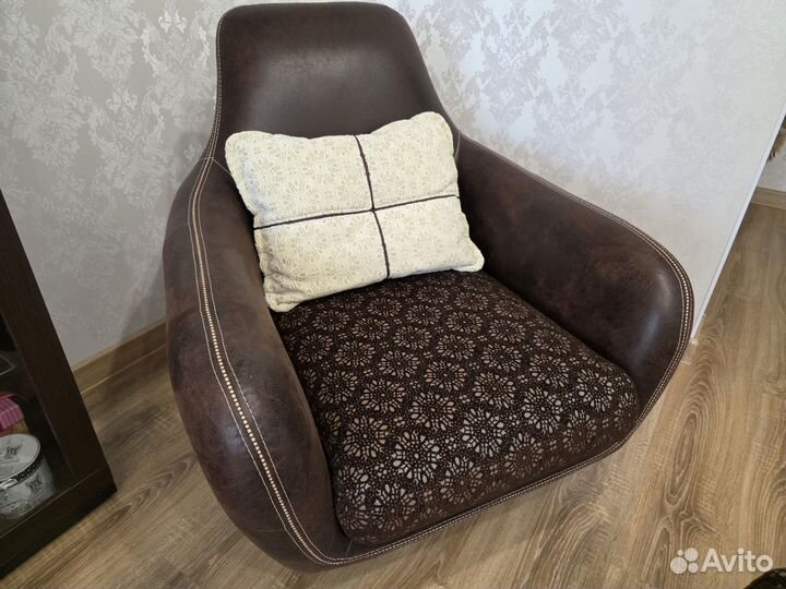 Кресло премиум класса на хром. ножке