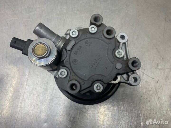 Насос гидроусилителя руля Mercedes C-Class W204