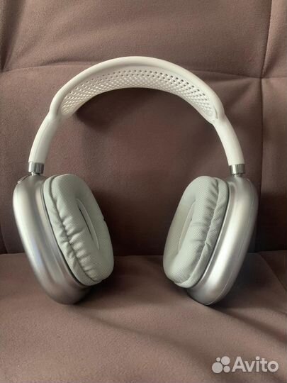 Беспроводные наушники apple