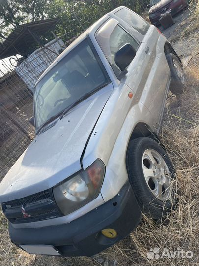 Mitsubishi Pajero iO 2.0 AT, 1998, 200 000 км