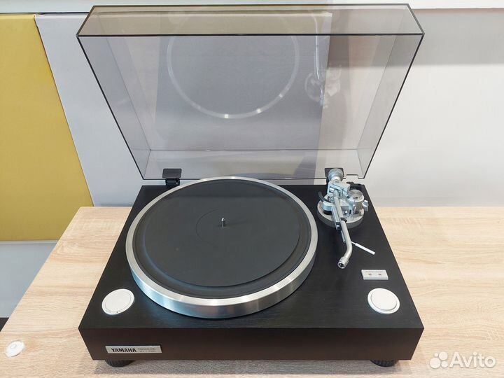 Проигрыватель винила Yamaha GT-750