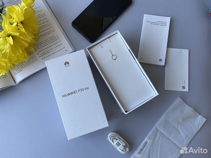 Коробка от телефона huawei p 30 lite с наушниками