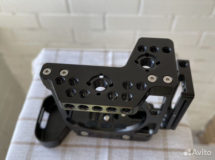 Полуклетка SmallRig 2236 для Sony A73 A7R3 новая