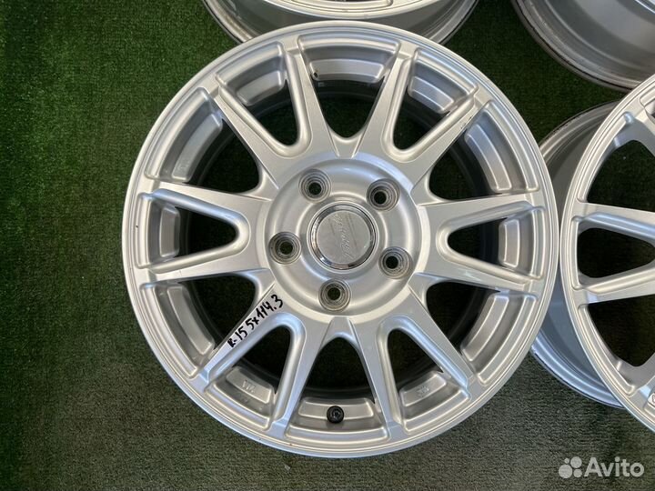 R15 Blade 5x114.3 6JJ ET+52 цо73,1мм в Москве