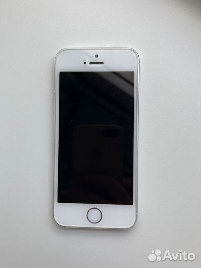 Телефон iPhone 5S 2016 г