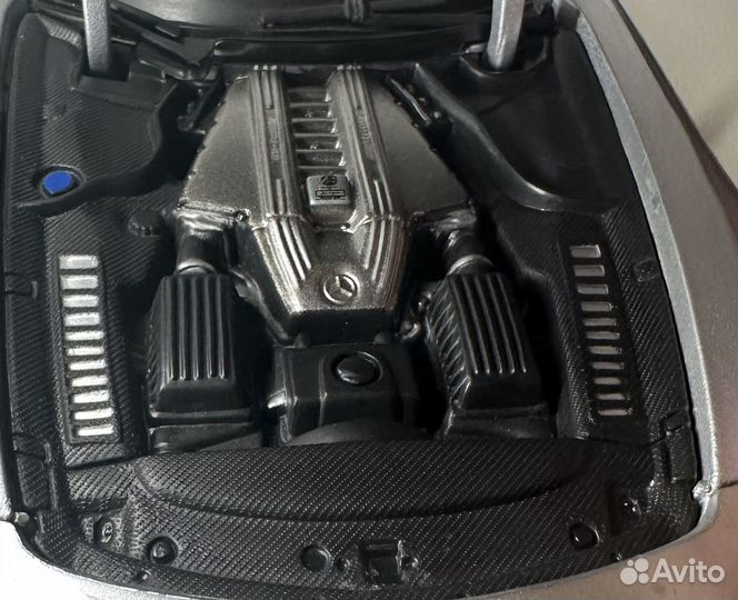Модель 1:18 Mercedes SLS AMG Maisto