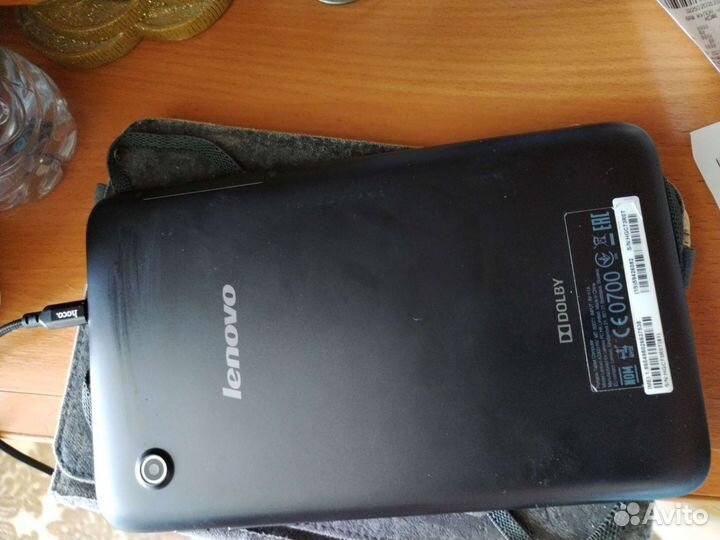 Планшетlenovo