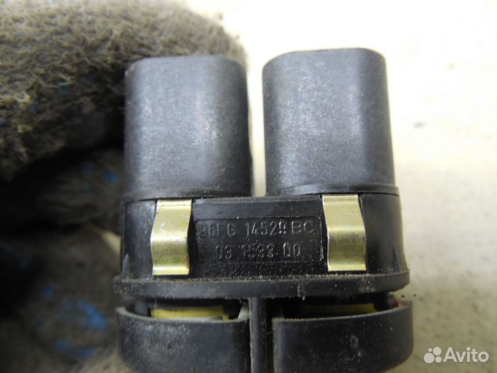 Блок управления стеклоподъемниками Fusion 2002-201