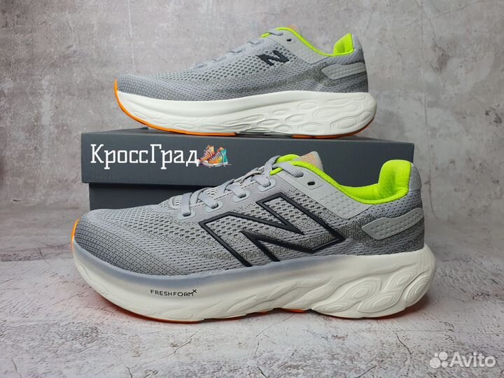 Яркие беговые кроссовки New Balance 1080