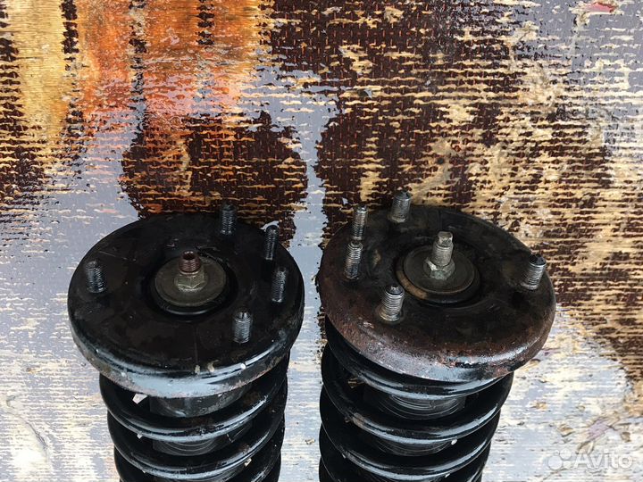 Honda Accord 7 стойка передняя амортизатор