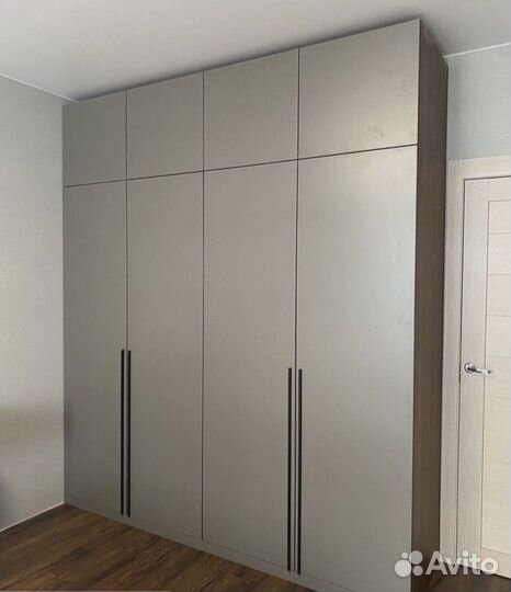 Шкаф распашной 