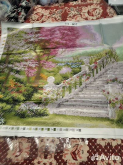 Наборы и схемы для вышивки бисером и крестом