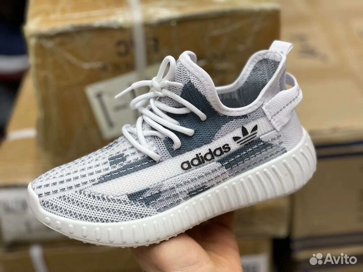 Кроссовки Yezy 350