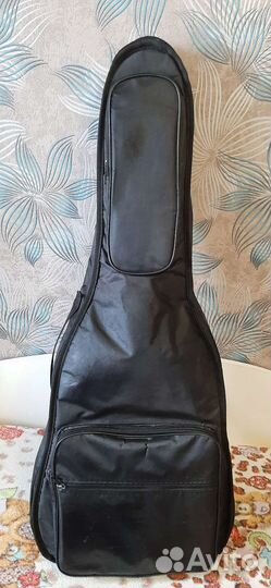 Гитара со встроенным тюнером