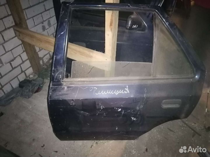 Дверь задняя левая skoda felicia