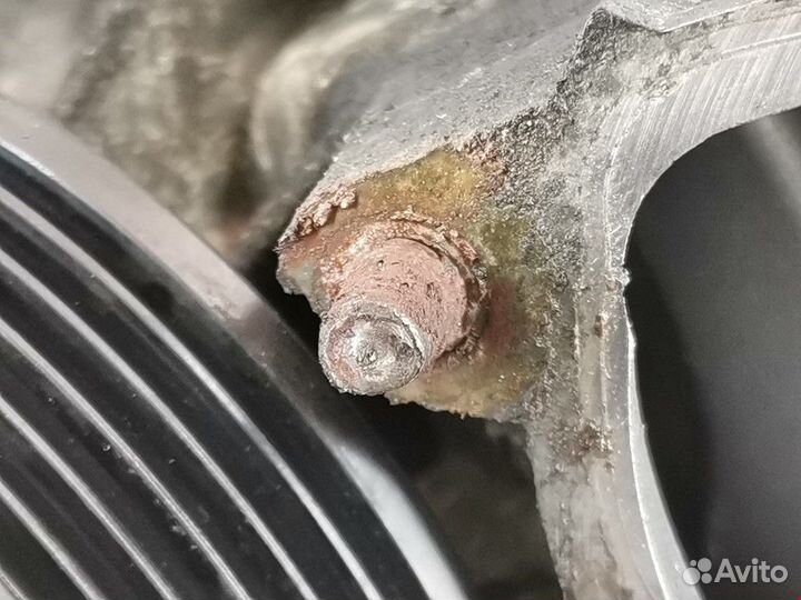 Помпа BMW 3 E46 2003