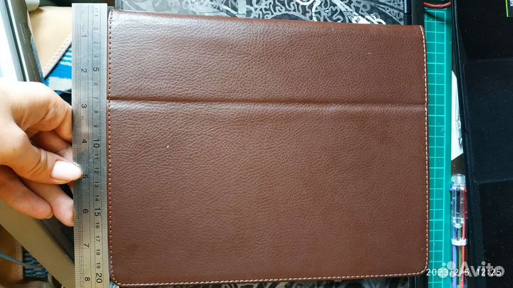Кожаный чехол для планшета