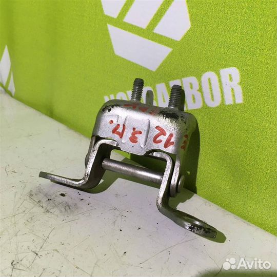 Петля двери задней правой верхняя Тойота Королла