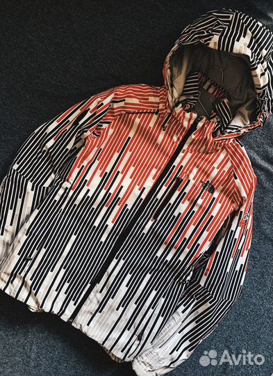 The North Face Summit Series Gore-Tex куртка