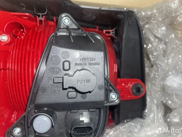 Фонарь задний правый Volkswagen Touran 2011-2015