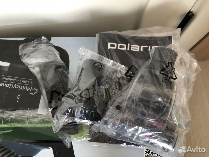 Пылесос Polaris PVC 2004RI