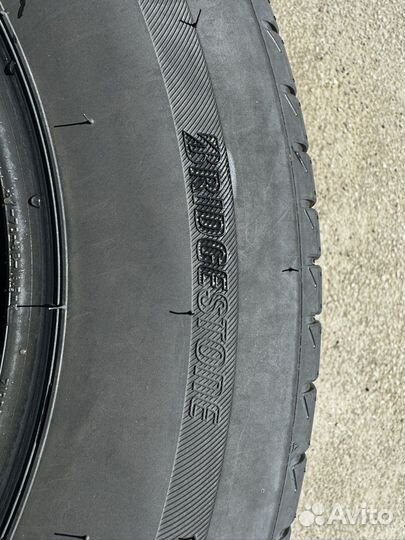 Bridgestone Alenza 001 215/65 R16