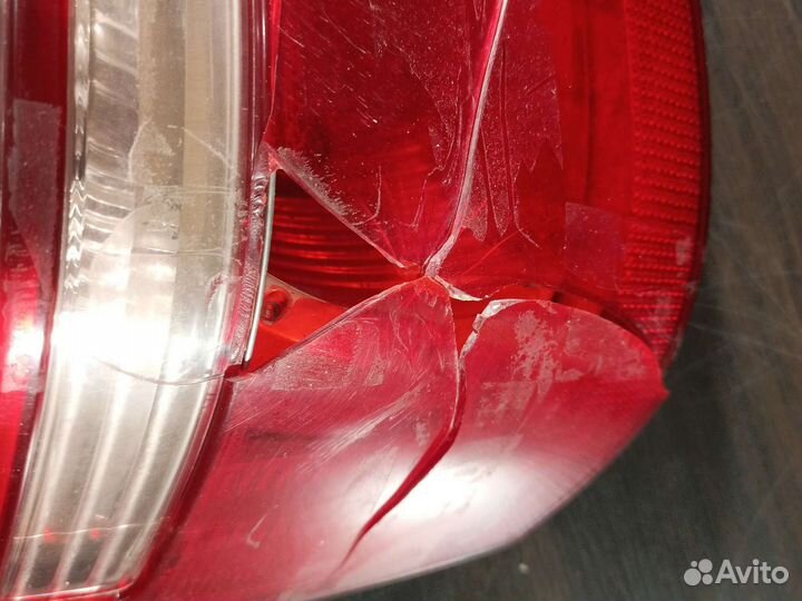 Фонарь задний L Toyota Highlander 1