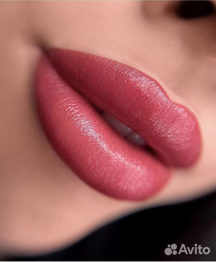 Модель на перманентный макияж