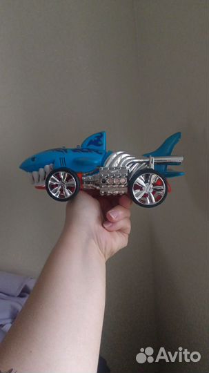 Hot wheels машинки