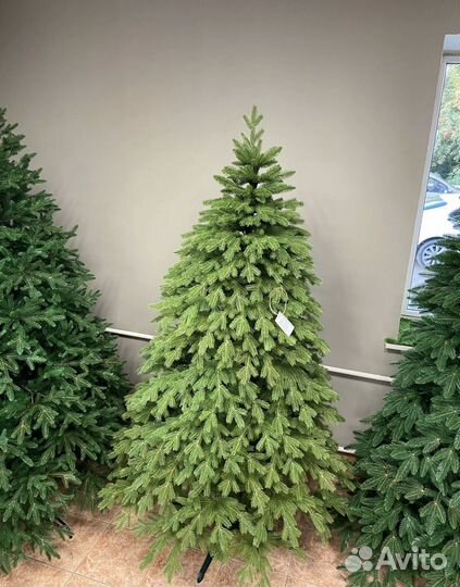 Елка искусственная