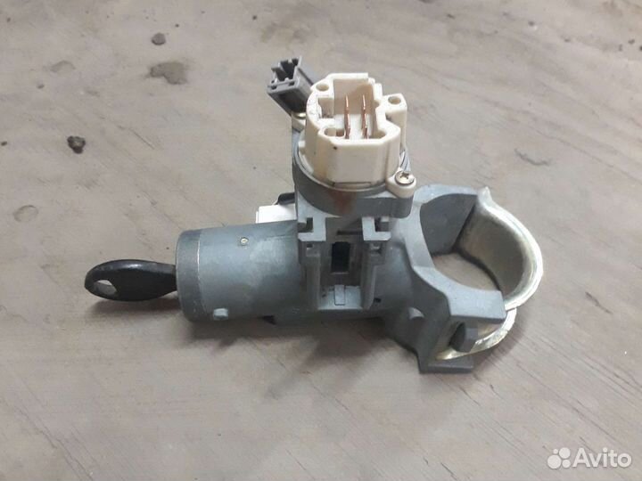 Замок зажигания Nissan March AK12