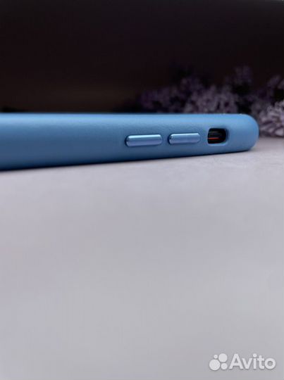 Оригинальные кожаные чехлы iPhone XR