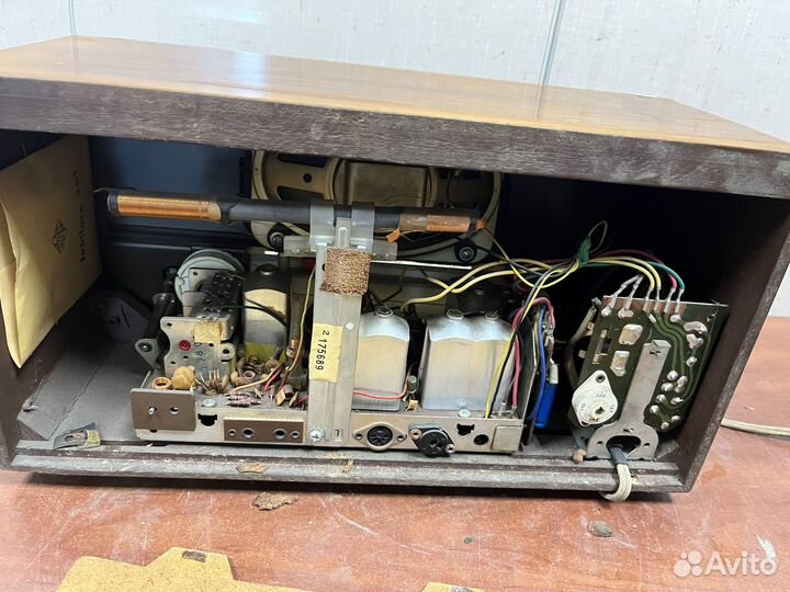 Приёмник Telefunken. 208