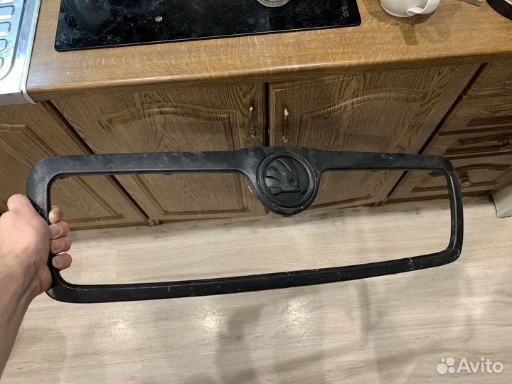 Решетка радиатора антихром Octavia Tour