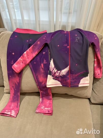 Тренировочный костюм и защита на фигурное катание