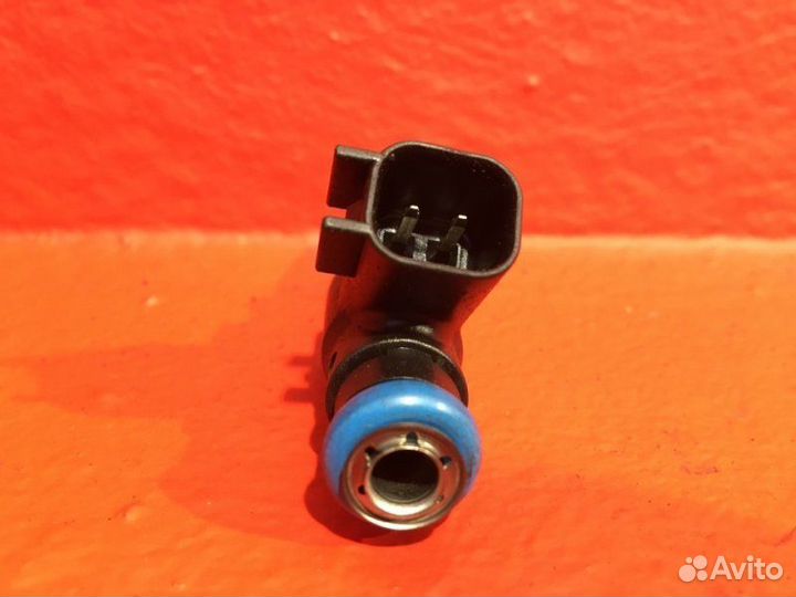 Форсунка Opel Zafira B Z16XE1 1.6L 1598 куб.см