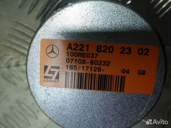 Динамик Мерседес w221 harman logic 7